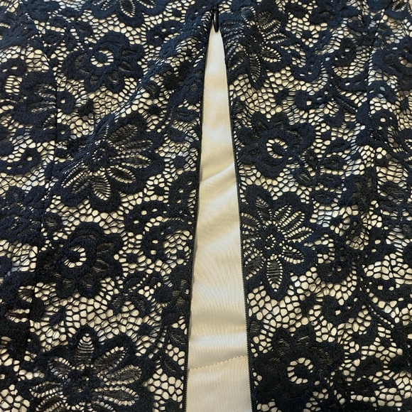 I.N. San Francisco lace crop top - Picture 4 of 6